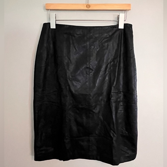 CHICO’S | 1 | Faux Quilted Leather SKIRT - Picture 1 of 12